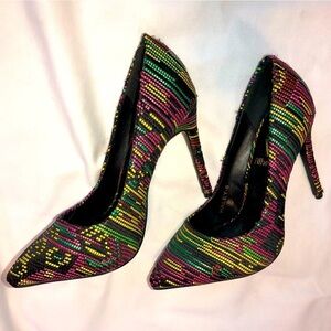 Athena heels Haley size 8 plastic material woven in beautiful design 4.5 heel